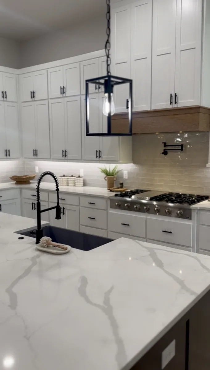 Kitchen island lantern pendant lighting in a home